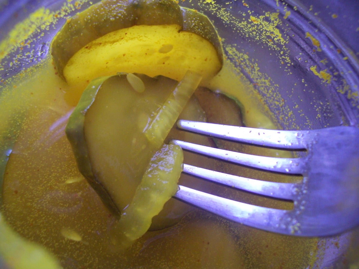 Canned Sweet Pickle Slices, Sweetened with Honey