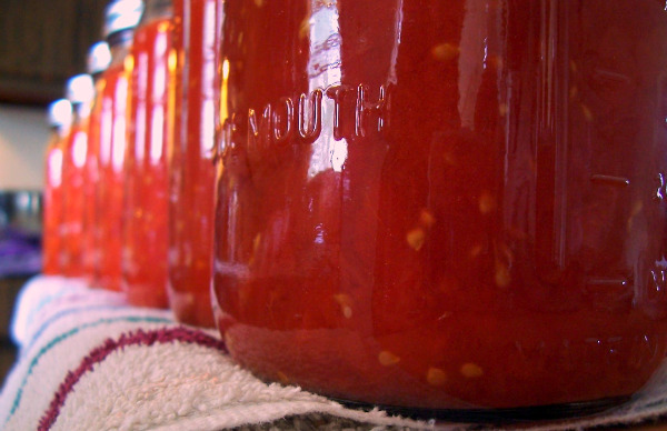 Putting Food By Focus: Canning Tomatoes