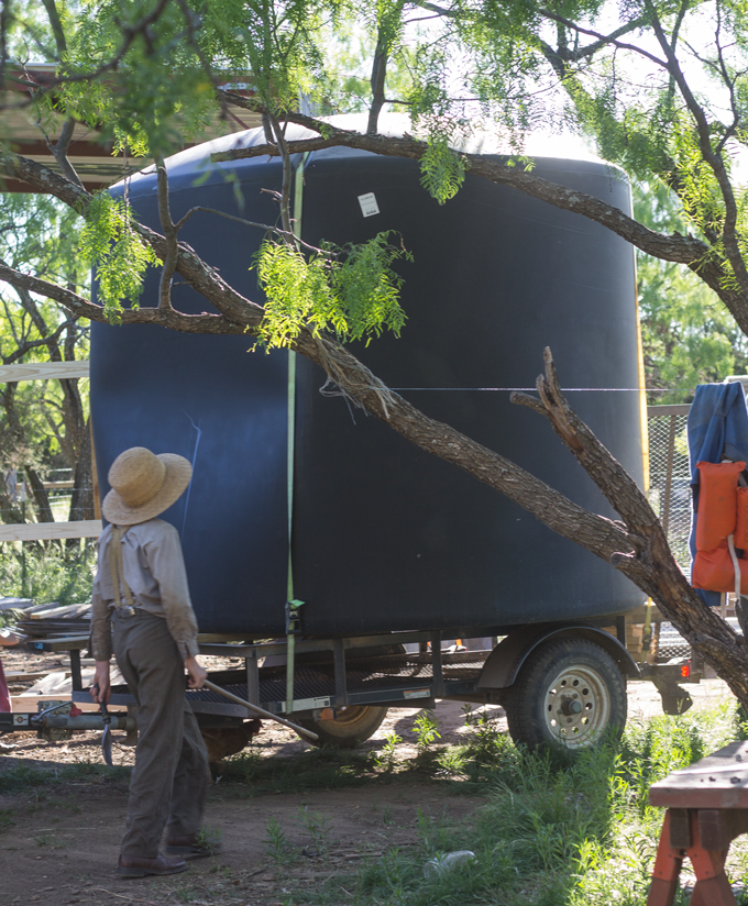 barn-water-tank